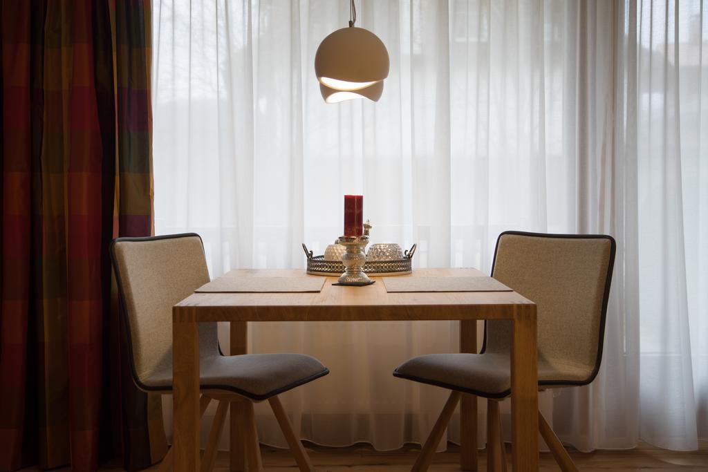 Haus Sonnenhof Apartment Оберстдорф Стая снимка