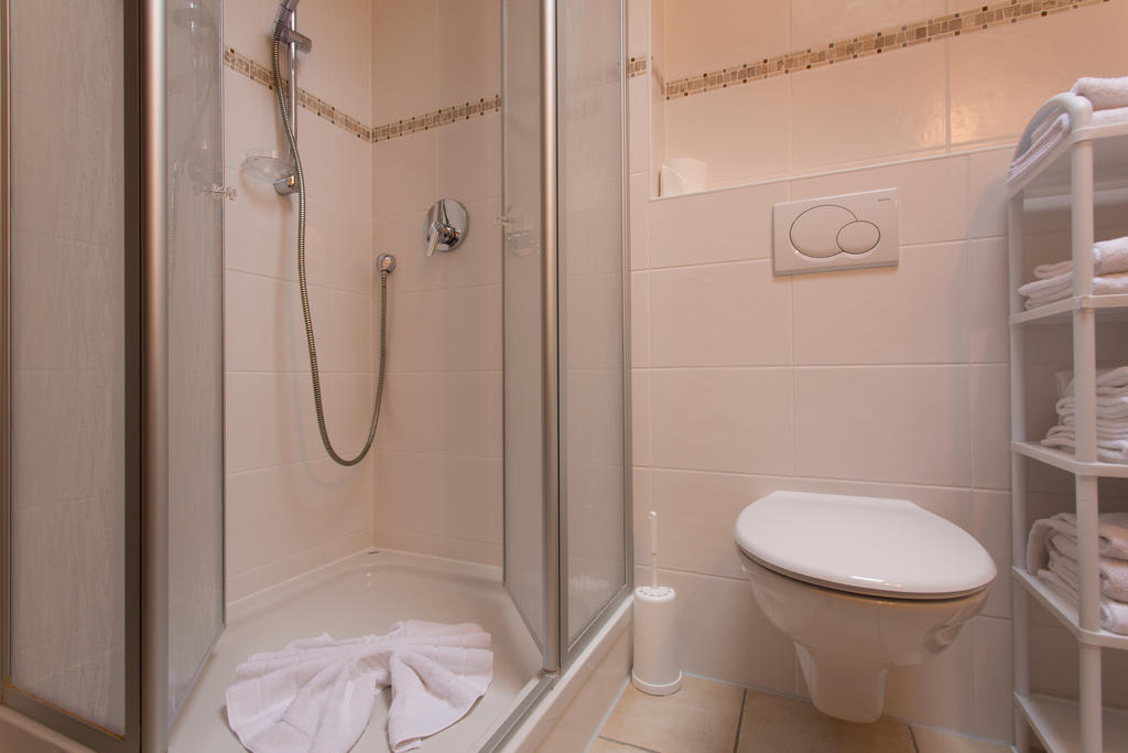 Haus Sonnenhof Apartment Оберстдорф Стая снимка