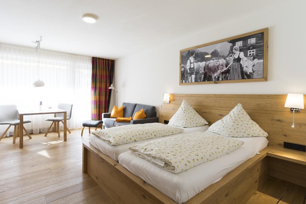 Haus Sonnenhof Apartment Оберстдорф Екстериор снимка